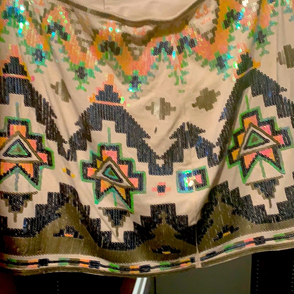Express Mini skirt Aztec sequin design - Picture 1 of 3